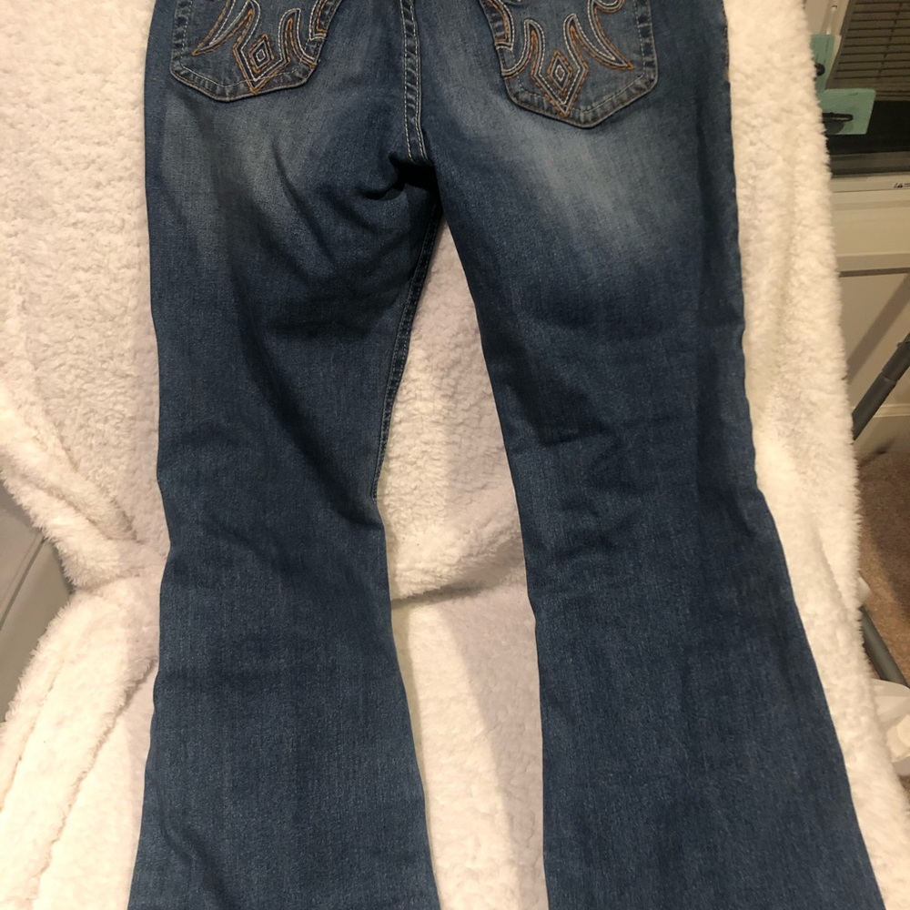 Jeans - Picture 2 of 5